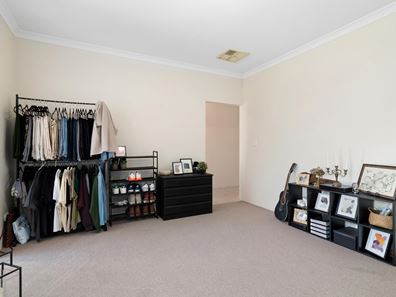 4/7 Leslie Street, Cannington WA 6107