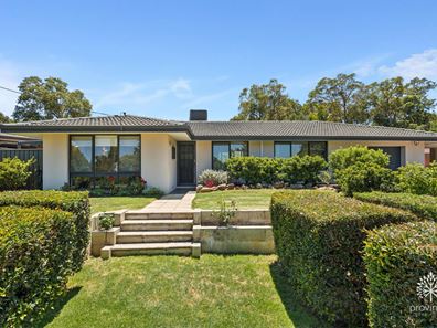 33 Shield Road, Lesmurdie WA 6076