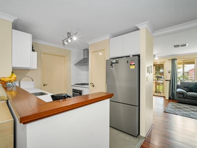 23 Larrawa Circle, Ellenbrook WA 6069