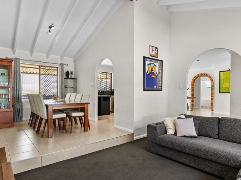 8A Christina Court, Craigie WA 6025