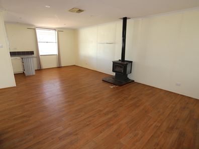 13 Grevillea Cres, Kambalda West WA 6442
