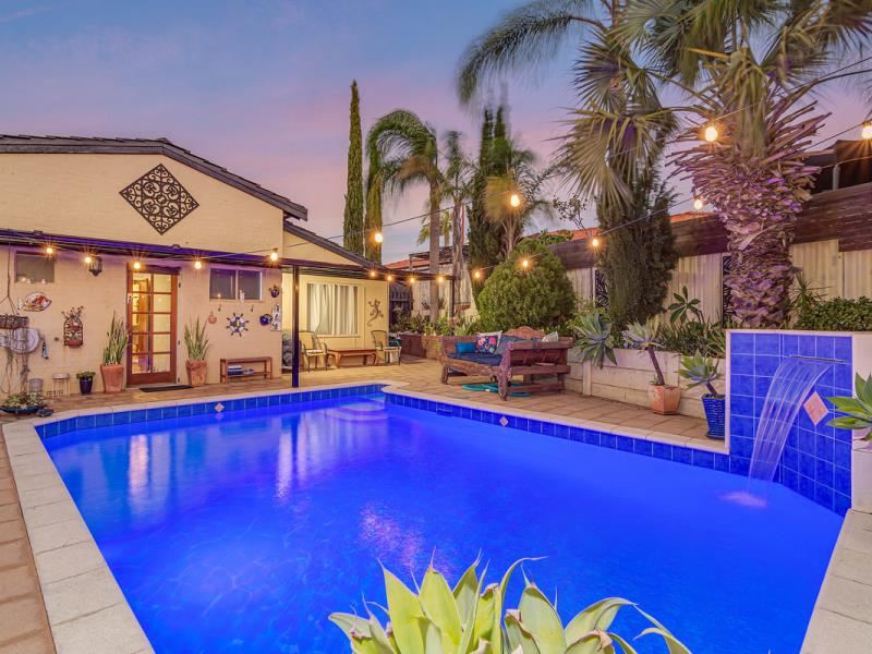 3 Pennine Way, Hamersley WA 6022