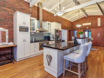 3 Pennine Way, Hamersley WA 6022