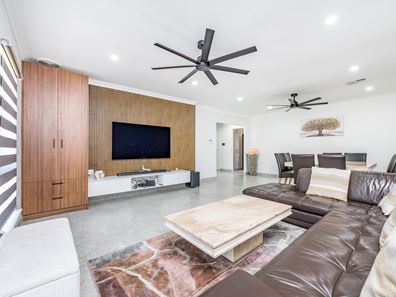 35 Bedelia Way, Hamersley WA 6022