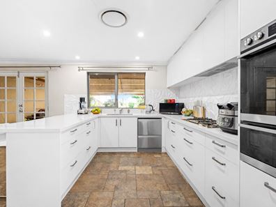 21 Peppermint Crescent, Ballajura WA 6066