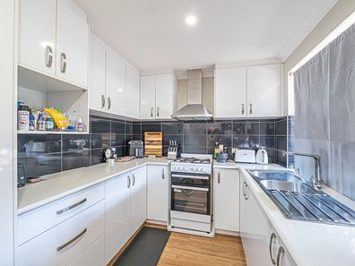 5 Oakajee Court, Gosnells WA 6110