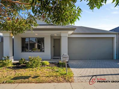 62 Lancaster Loop, Piara Waters WA 6112