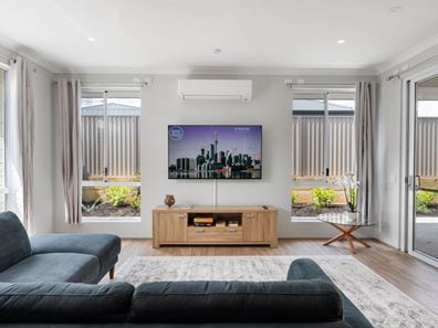 39 Ainsworth Crescent, Mandogalup WA 6167