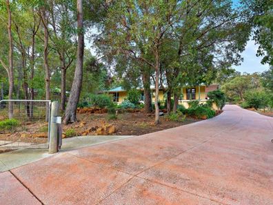6 Sewell Street, Bedfordale WA 6112