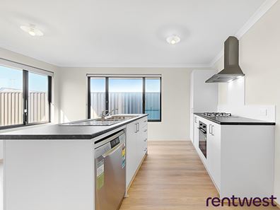 4 Pismo Street, Madora Bay WA 6210