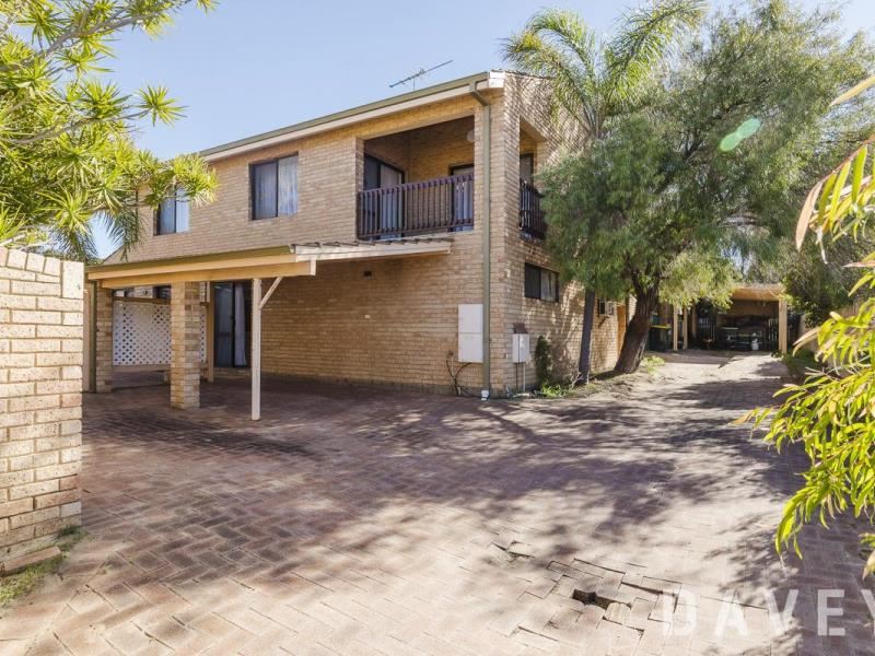 2/22 Ewen Street, Scarborough WA 6019