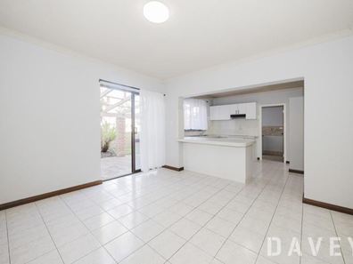 2/22 Ewen Street, Scarborough WA 6019