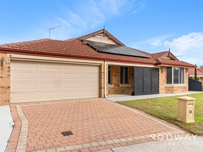 13 Quinine Crescent, Byford WA 6122