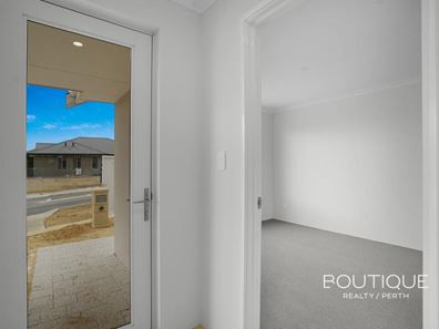 2 Kuranda Street, Yanchep WA 6035