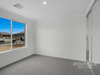 2 Kuranda Street, Yanchep WA 6035