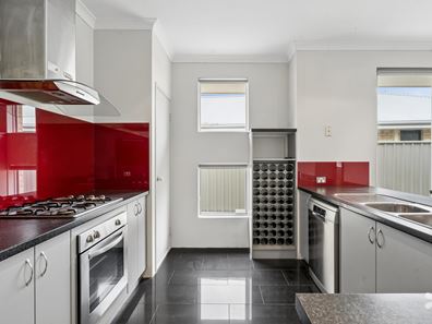 14 Fareham Crescent, Wellard WA 6170