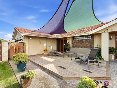 43 Explorer Drive, Thornlie WA 6108