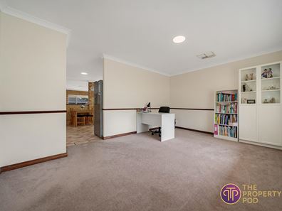 11 Starlet Court, Maddington WA 6109