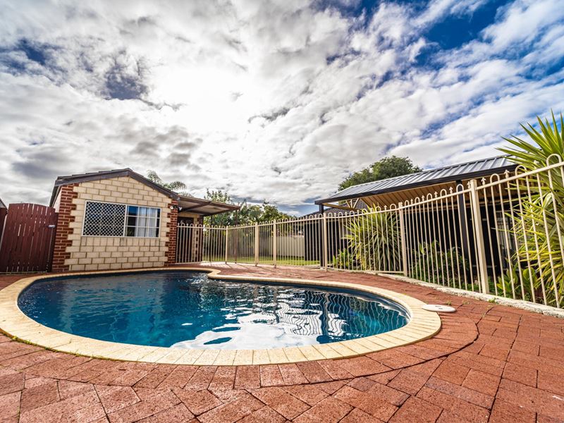 36 Studzor Street, Warnbro WA 6169