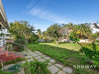 20 Burtenshaw Way, Calista WA 6167