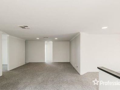 120 The Avenue, Warnbro WA 6169