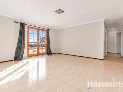 33 Parmelia Way, Craigie WA 6025