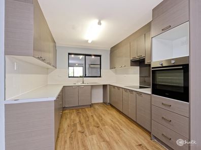 28 Karunjie Road, Golden Bay WA 6174