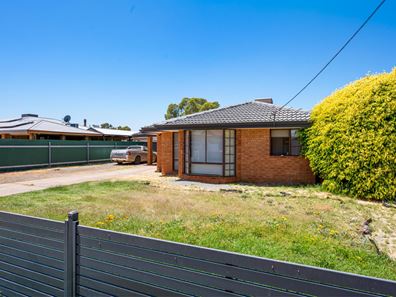 11 Hampden Street, South Kalgoorlie WA 6430