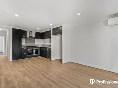 10 Honeybee Parade, Banksia Grove WA 6031