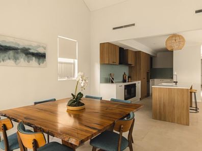 128 Midsummer Avenue, Jindalee WA 6036