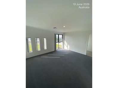 7 Trial Wynd, Dudley Park WA 6210