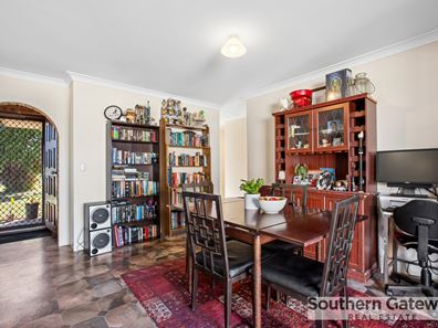 25 Burnside Way, Waikiki WA 6169