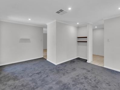 7 Elderberry Drive, South Lake WA 6164