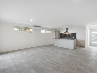 12 Gambier Grove, Eglinton WA 6034