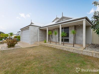75 Regency Avenue, Madeley WA 6065