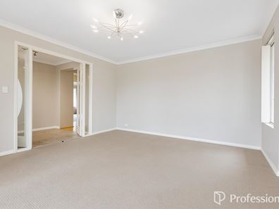 75 Regency Avenue, Madeley WA 6065