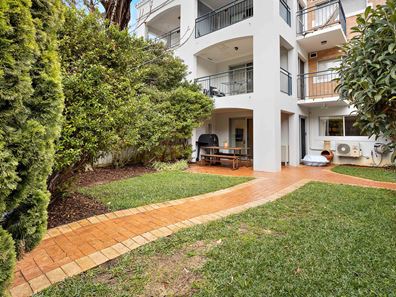 1/5 Doherty Road, Coolbellup WA 6163