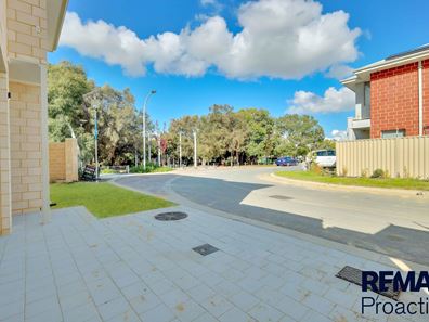 8 Ardella Way, Harrisdale WA 6112