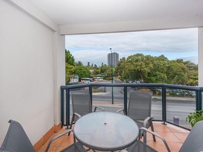 14/134 Mill Point Road, South Perth WA 6151