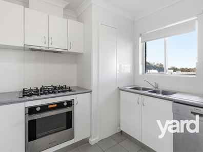 12/15 Rosalind Way, Coolbellup WA 6163