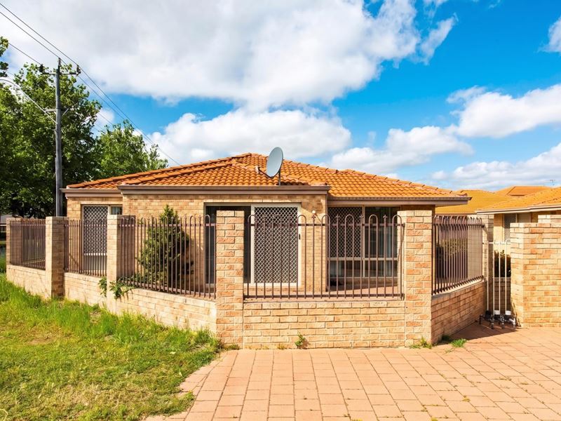 1/1-3 Hannans Street, Morley