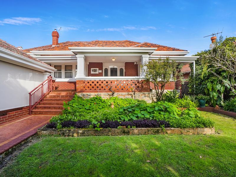 38 Melrose Crescent, Menora