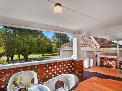 38 Melrose Crescent, Menora WA 6050
