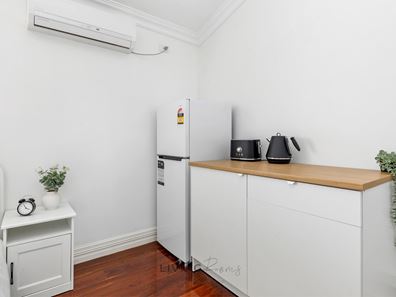 Room/4  141B Forrest Street, Fremantle WA 6160