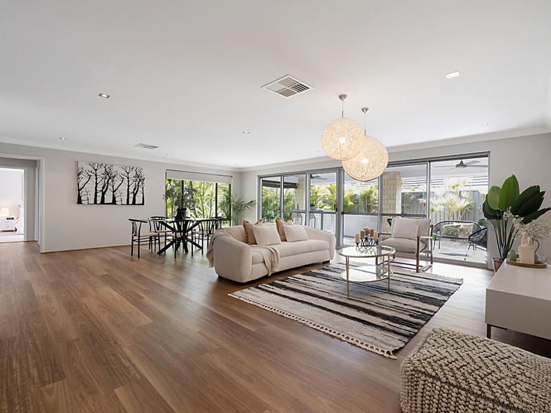 8 Highland Rise, Piara Waters