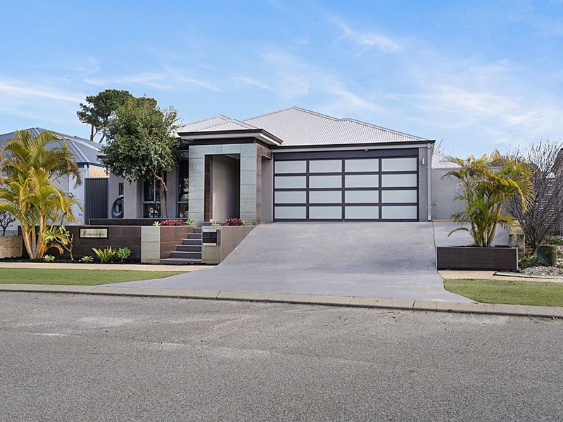 8 Highland Rise, Piara Waters WA 6112
