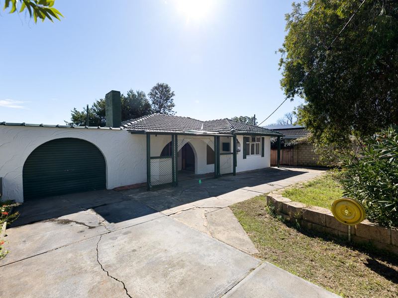 9 Pengilly Road, Orelia WA 6167