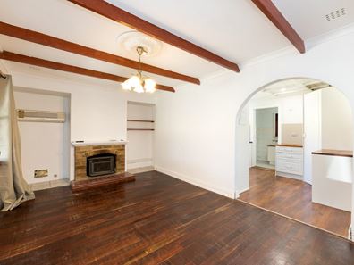 9 Pengilly Road, Orelia WA 6167