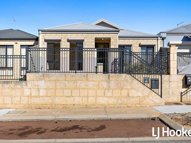 18 Walden street, Wellard WA 6170