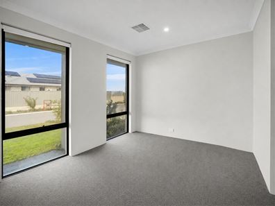 66 Charleston Avenue, Eglinton WA 6034
